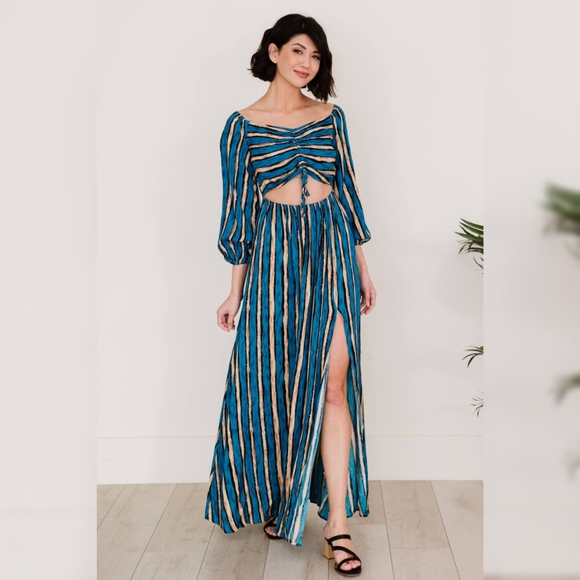 Dress Day Dearest Memory Striped Cutout Dress - Picture 3 of 5